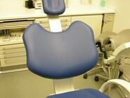 Zahnarztpraxis Dr. Jostes & Hegge, Osnabrück: Behandlungsstuhl aufgepolstert und neu bezogen
